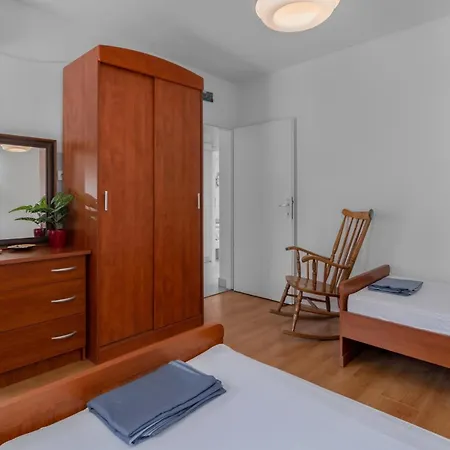 3 Bedroom Pet Friendly In * Dramalj