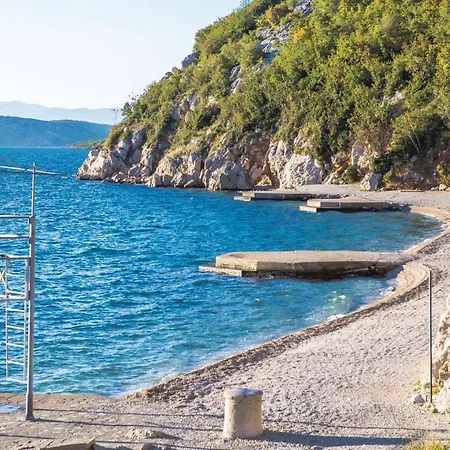 Holiday home 3 Bedroom Pet Friendly In Dramalj