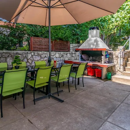 3 Bedroom Pet Friendly In Dramalj